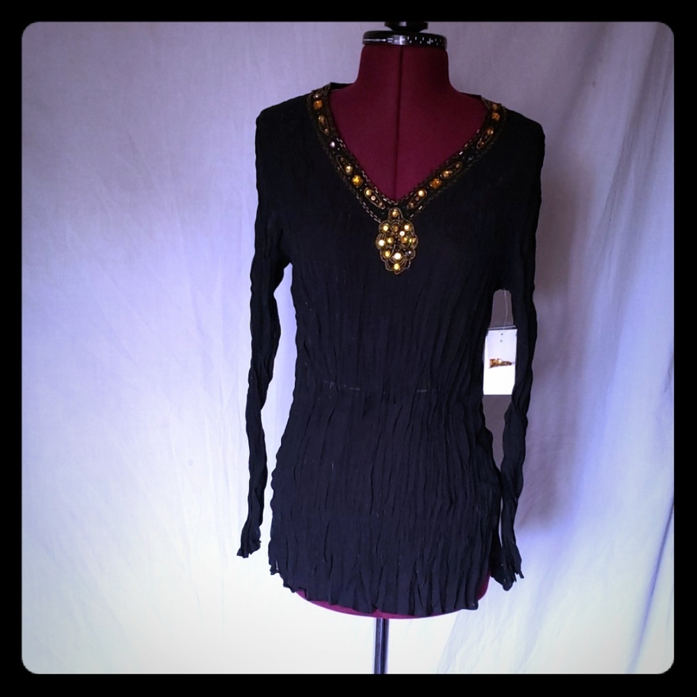 Black and gold Worthington gem gathered blouse